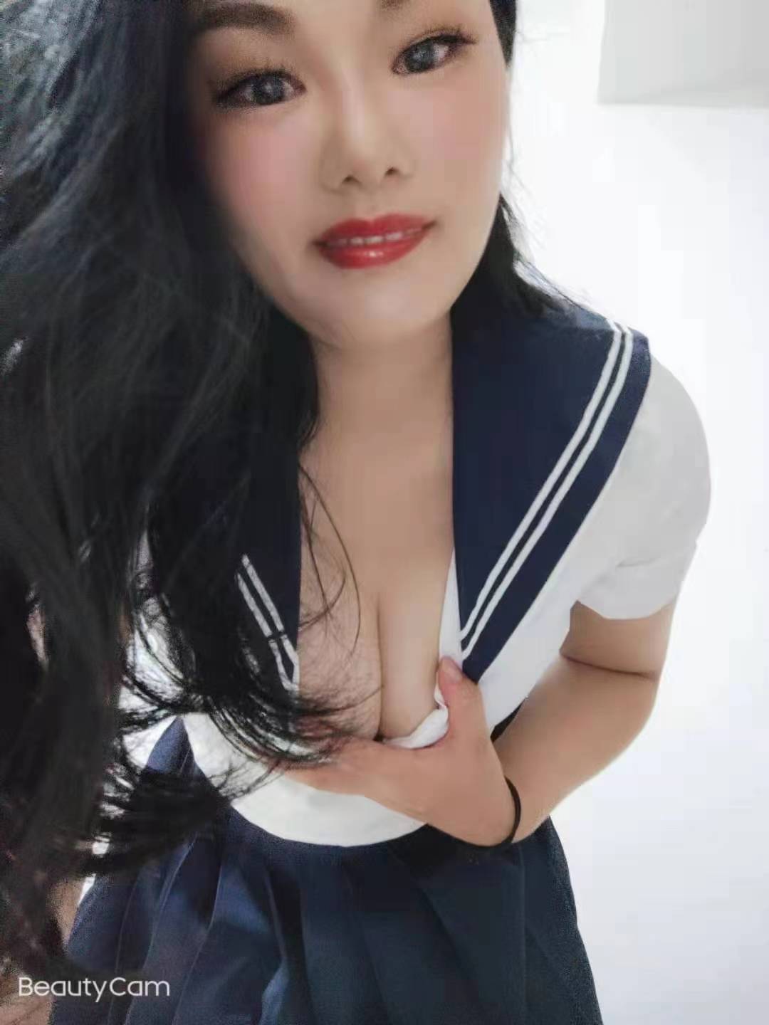 龙华36D御姐小爱